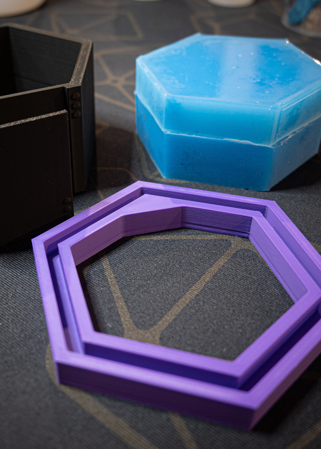 D6 Mold Frame - D6 Mould Frame – Fireball Mold Maker Dice Making 8D6